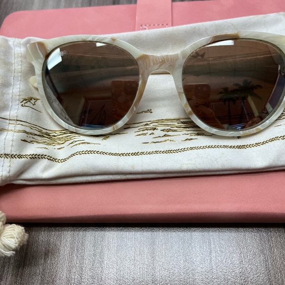 Costa Del Mar Isla Sunglasses with copper silver mirror 580G lenses - Picture 9 of 9